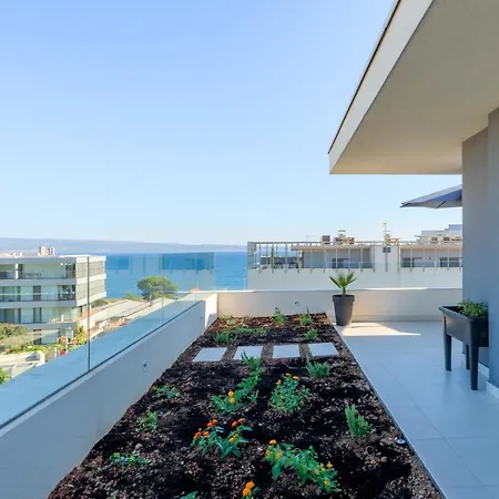 Luxury Apartment Blu *