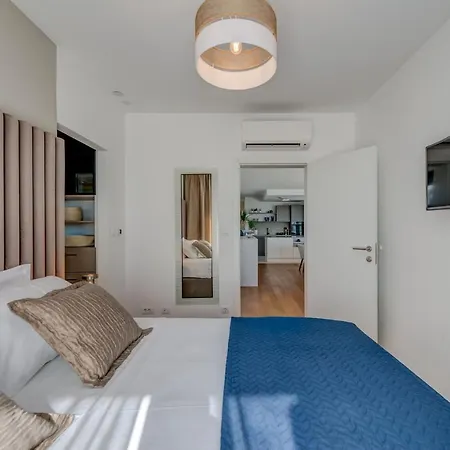 Luxury Apartment Blu